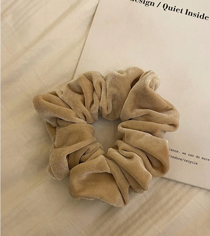 İpeksi Kadife Krem El Yapımı Simit Toka