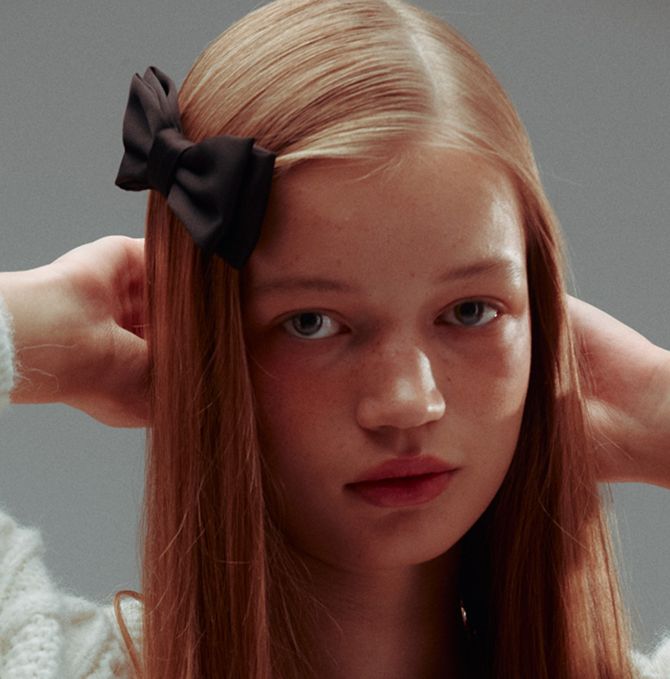 Siyah Çift Kat Saten Fiyonk Klipsli Saç Tokası