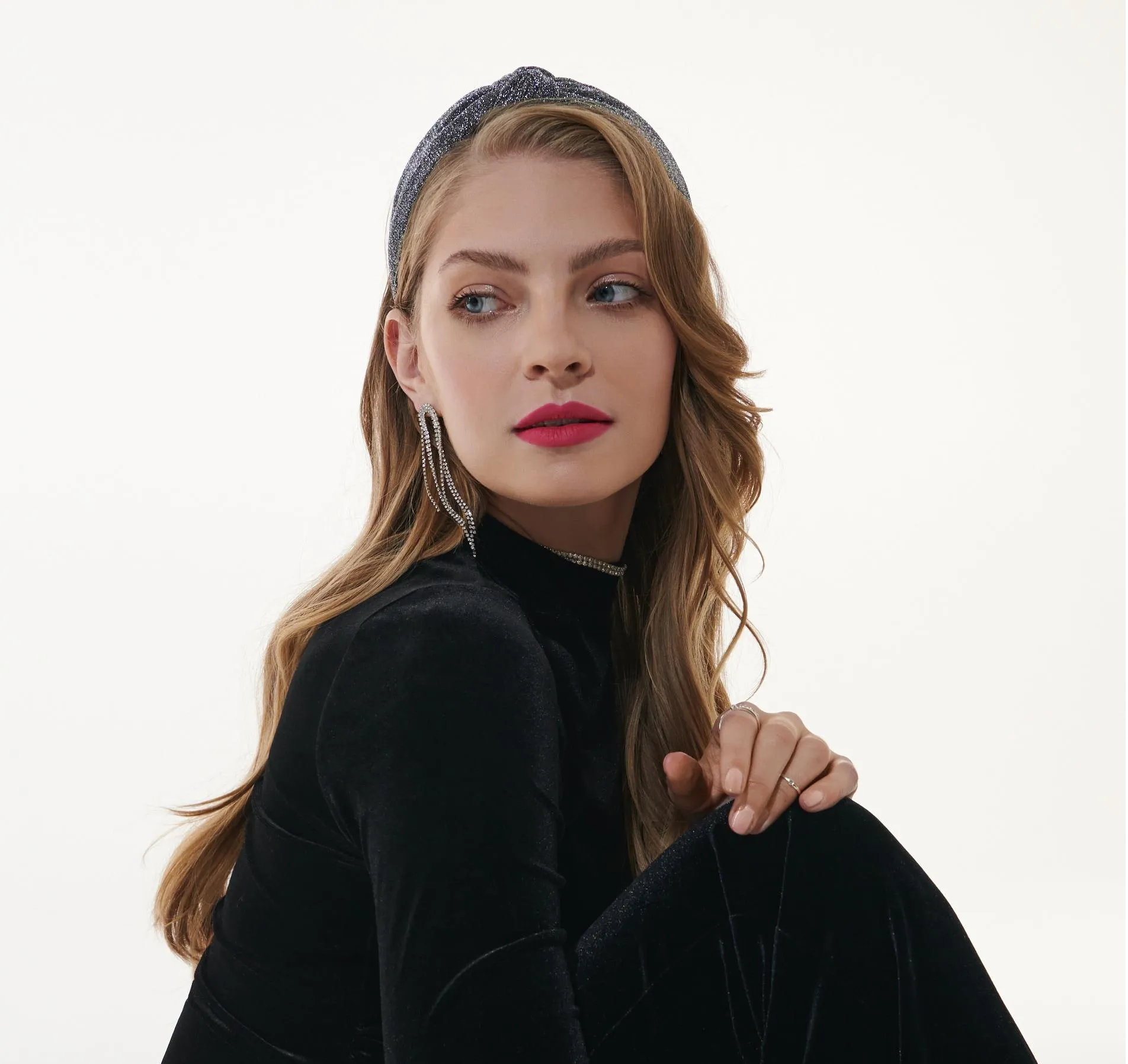 Gri Simli Düğümlü Model Kalın Kadın Taç