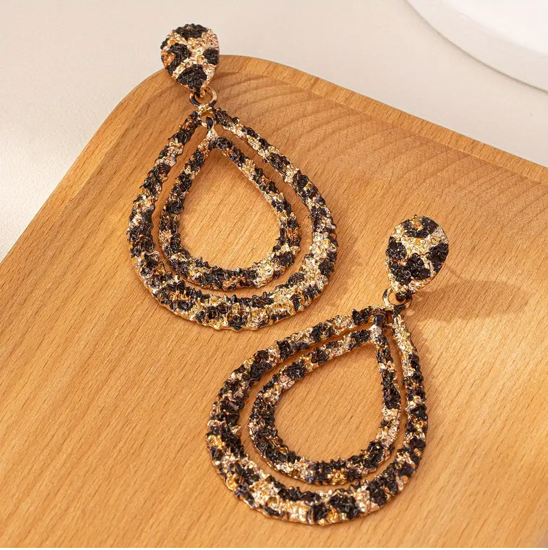 Vintage Tarz Çelik Çift Katmanlı Leopar Desenli Büyük Küpe