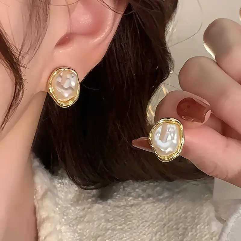 Fransız Vintage Esintili Barok Tarzı Minimalist İnci Küpe